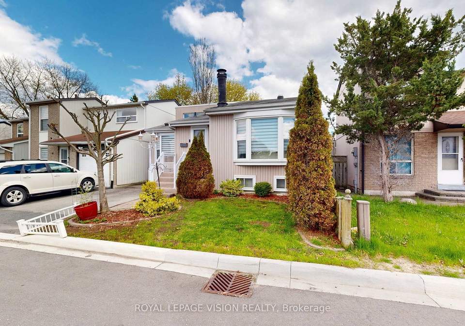 39-lucas-lane-ajax-ontario-e13124786