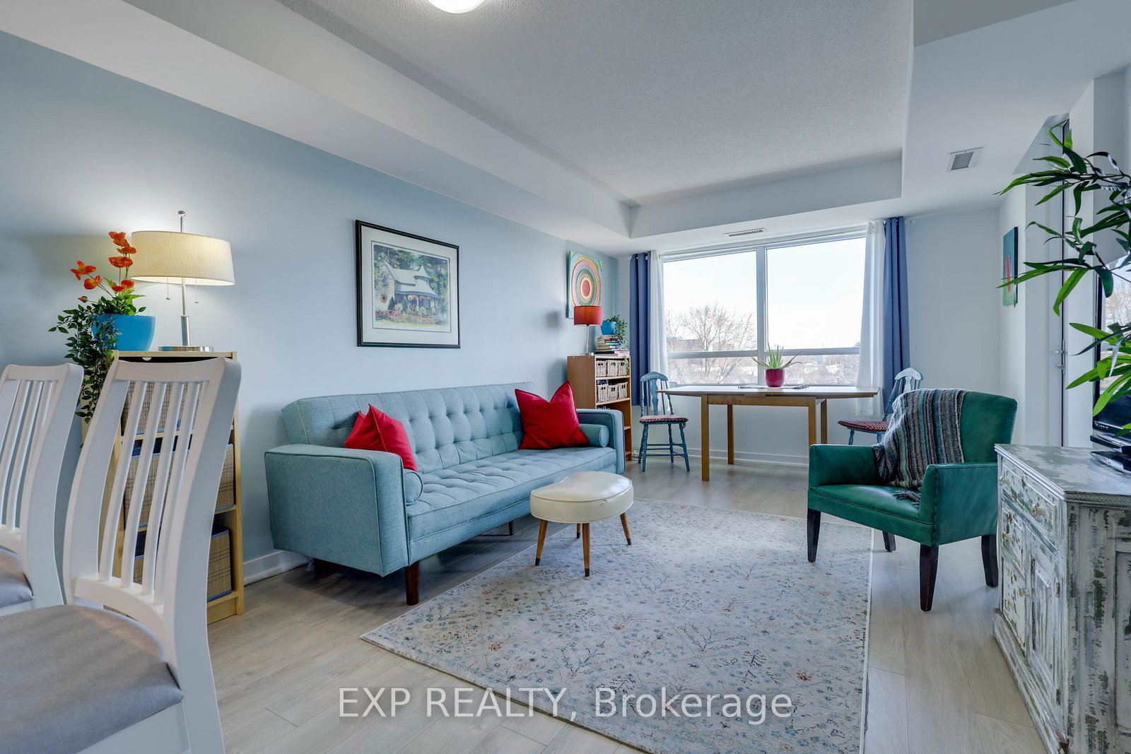 8-trent-avenue-toronto-ontario-e13125456