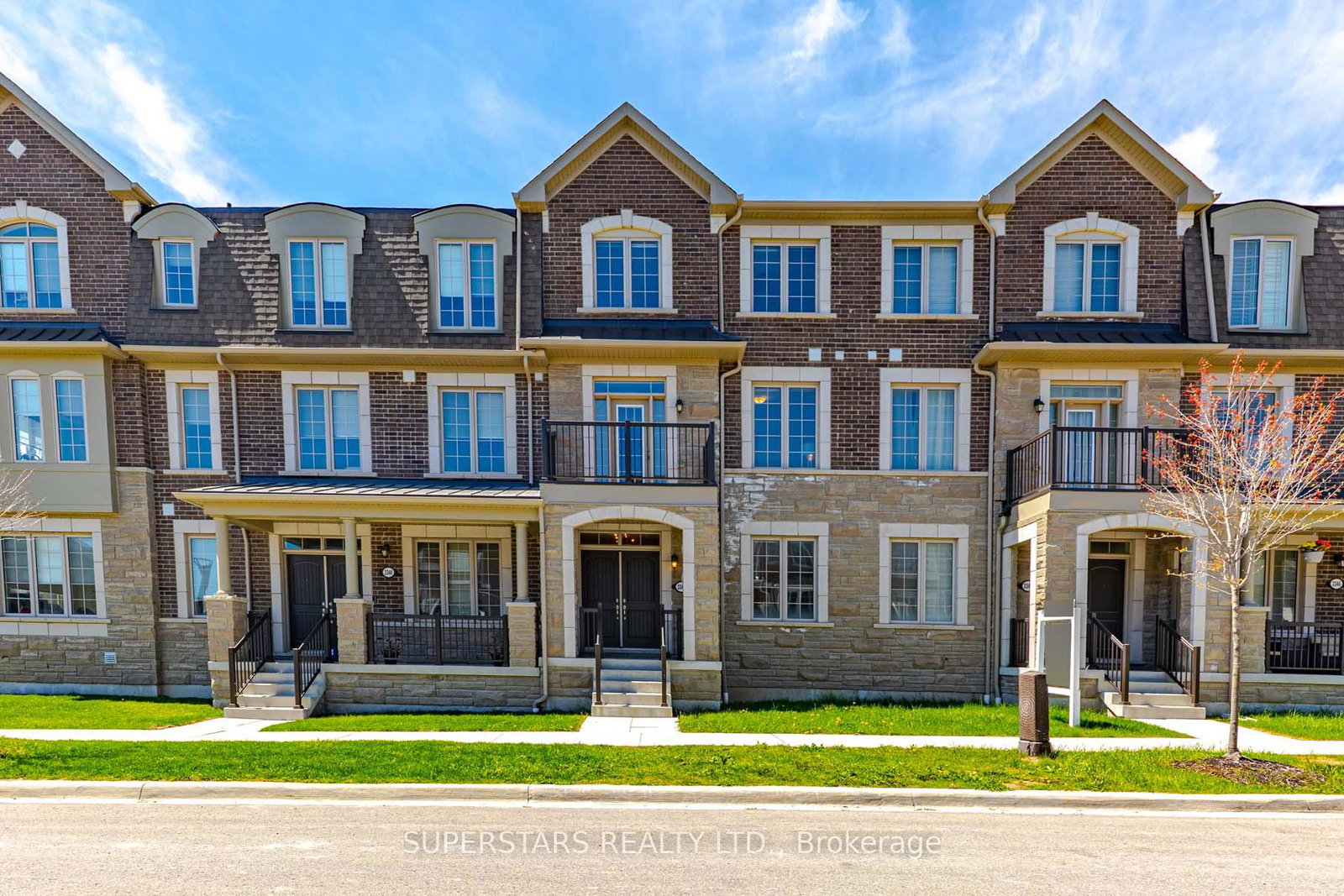 3342-thunderbird-promenade-pickering-ontario-e13126264