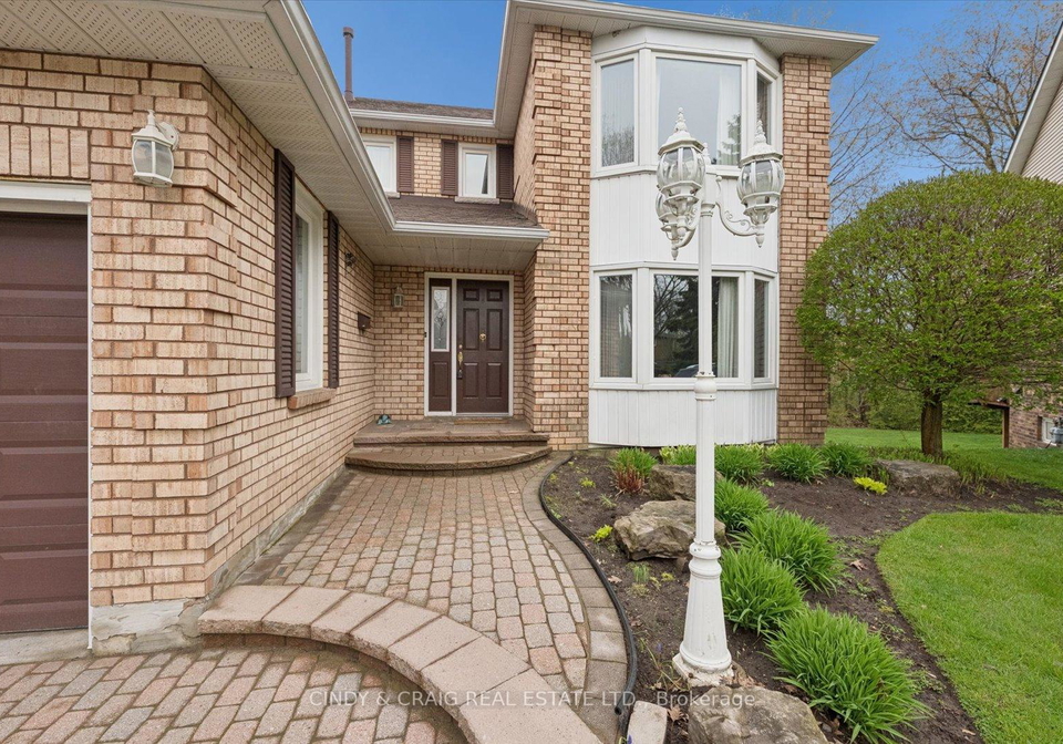 17-mullholland-court-clarington-ontario-e13127994