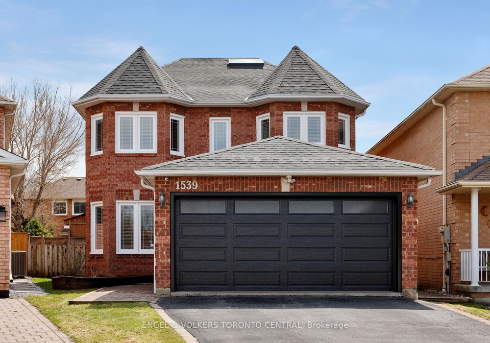 1539-nipissing-court-pickering-ontario-e13128192