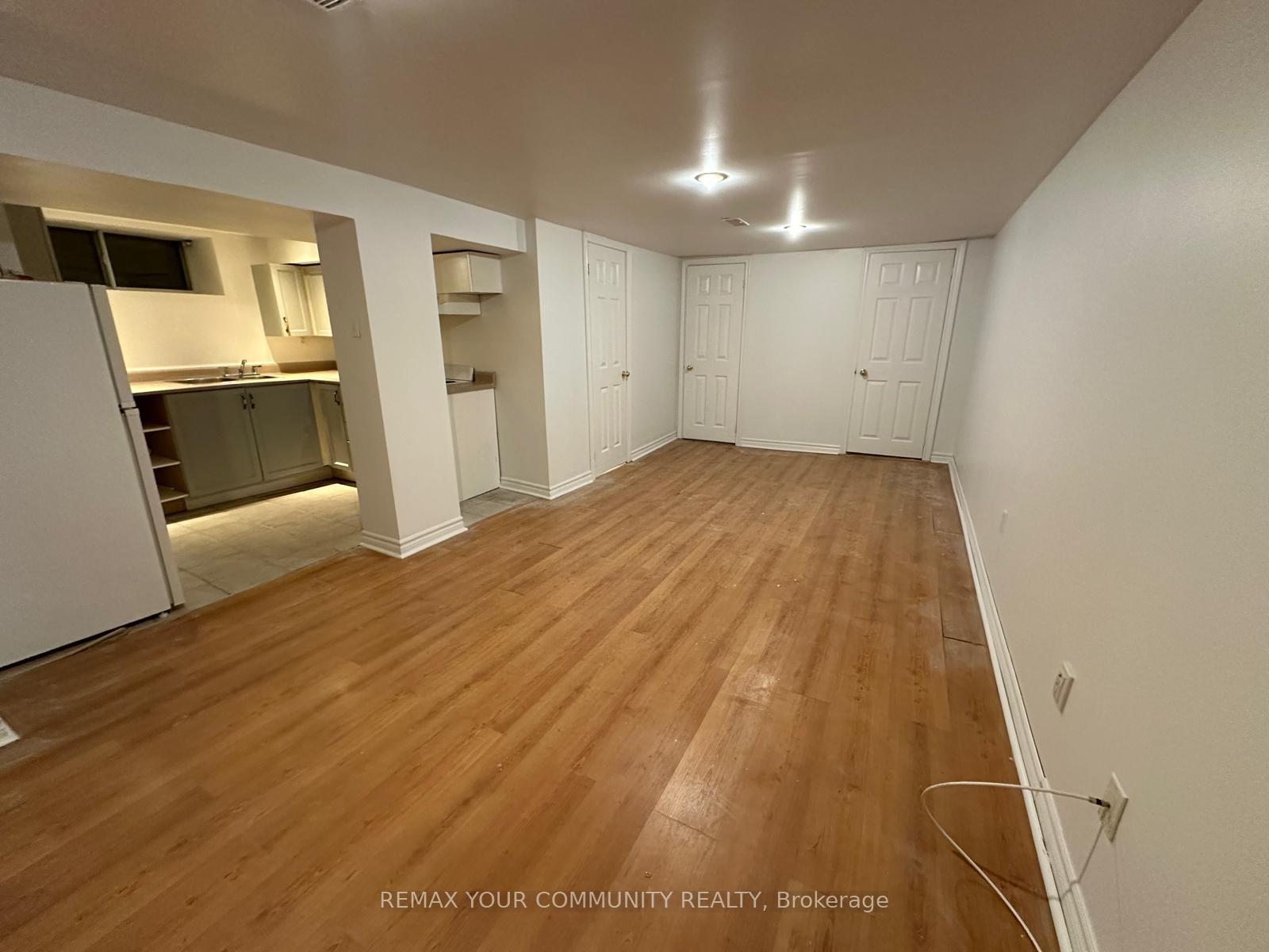 90-binswood-avenue-east-york-ontario-e13129644