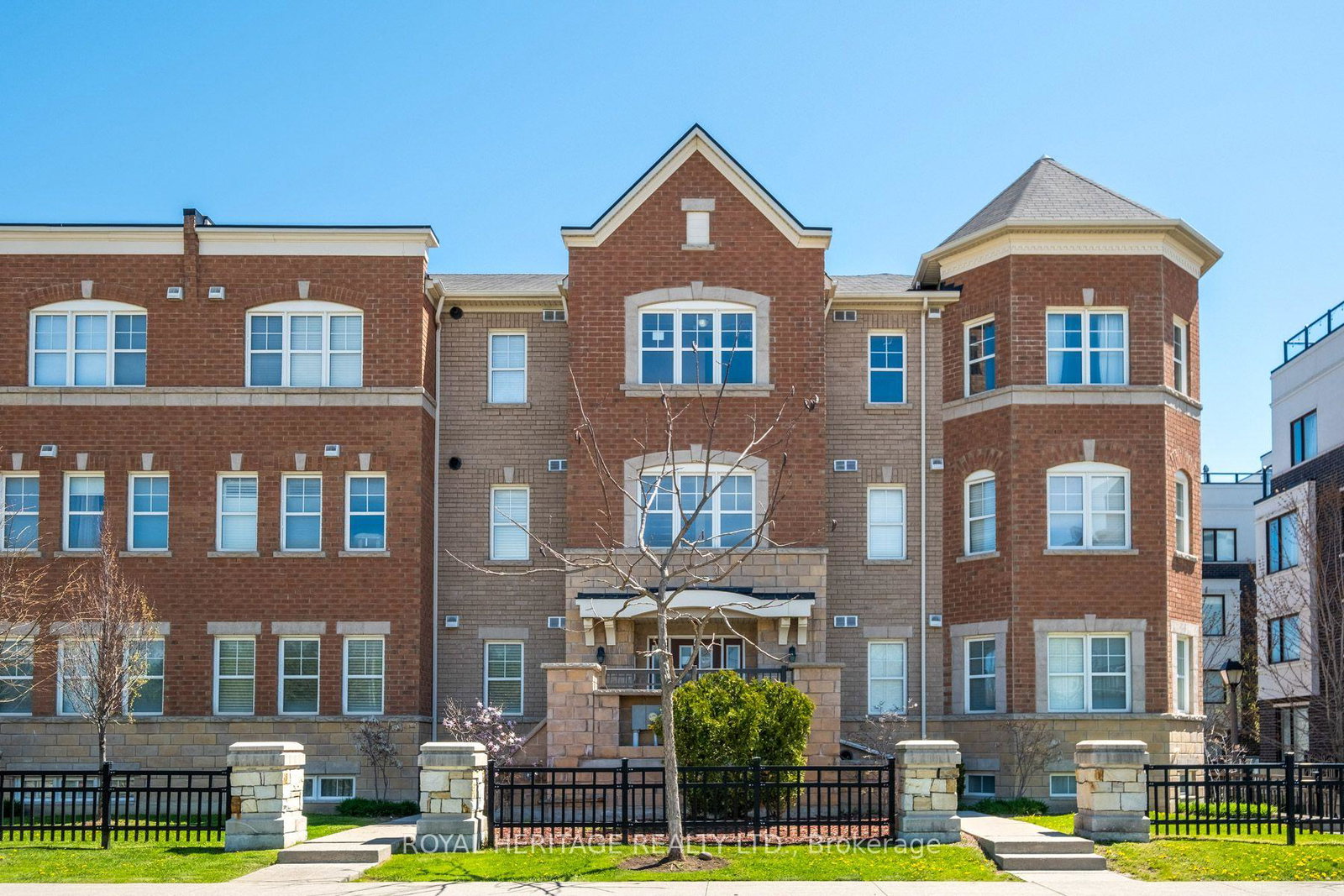 1725-pure-springs-boulevard-pickering-ontario-e13129910