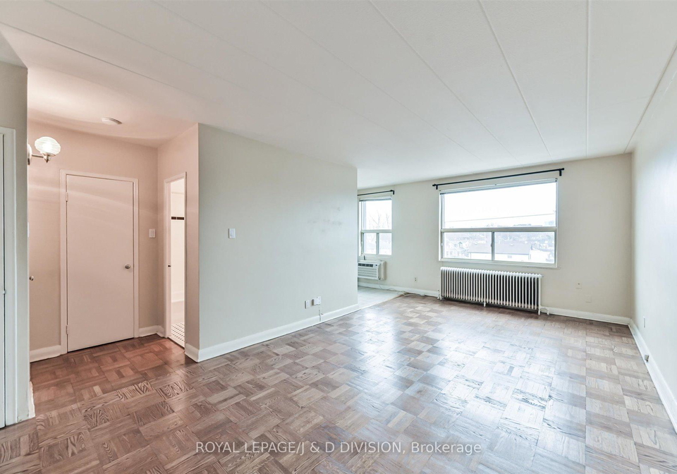 325-sammon-avenue-east-york-ontario-e13130050
