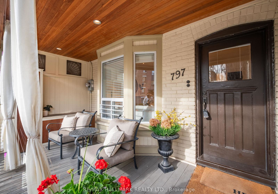 797-carlaw-avenue-east-york-ontario-e13130068