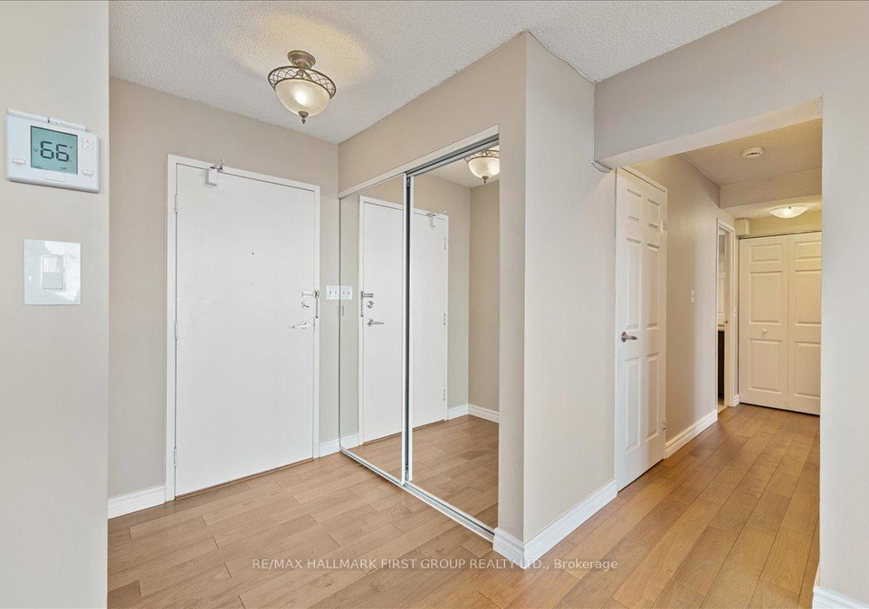 55-william-street-e-oshawa-ontario-e13130076