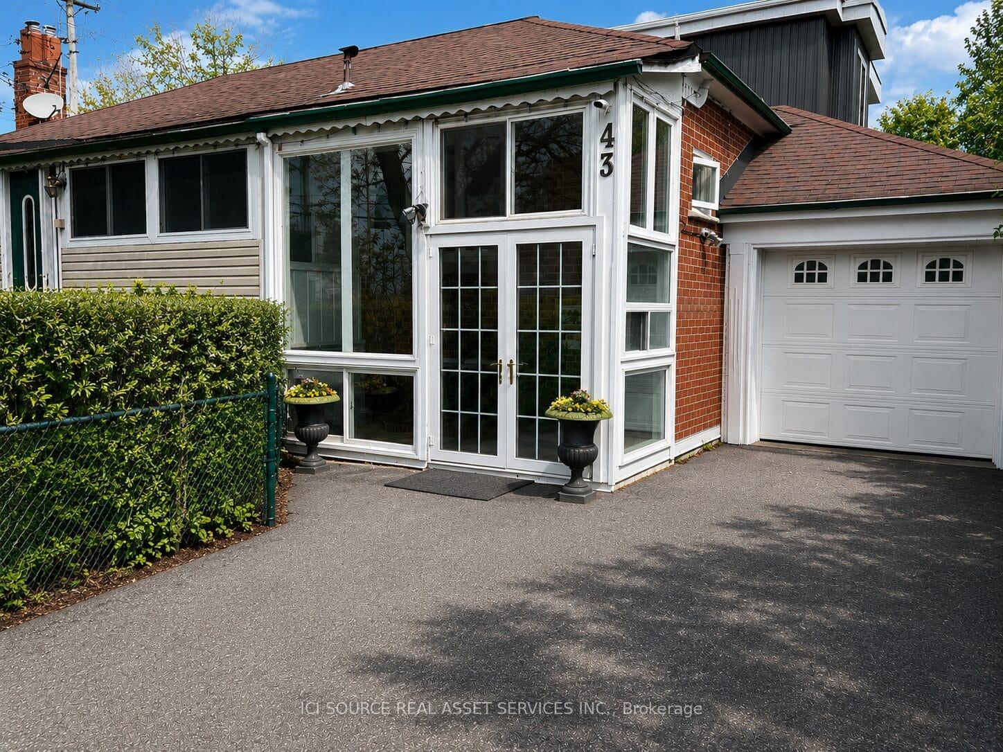 43-ridgemoor-avenue-scarborough-ontario-e13130110