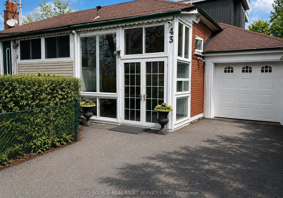 43-ridgemoor-avenue-scarborough-ontario-e13130110