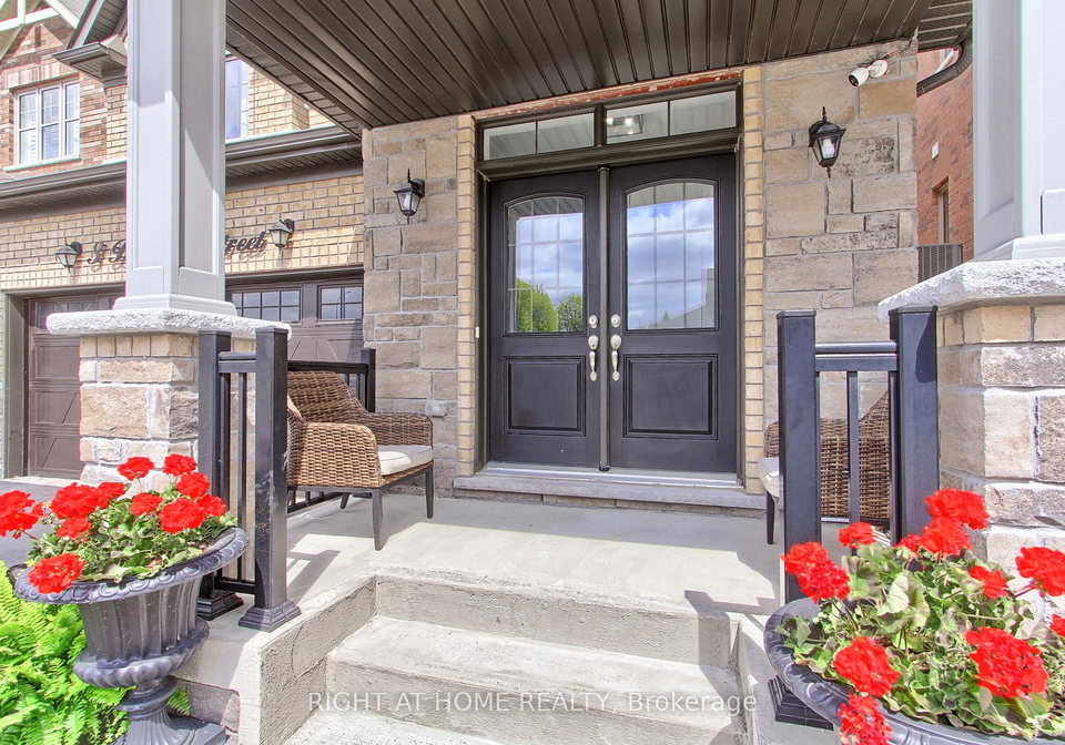 3-bremner-street-whitby-ontario-e13130376