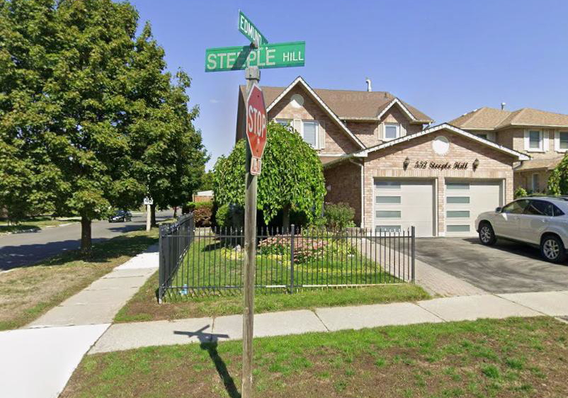 552-steeple-hill-pickering-ontario-e13130484