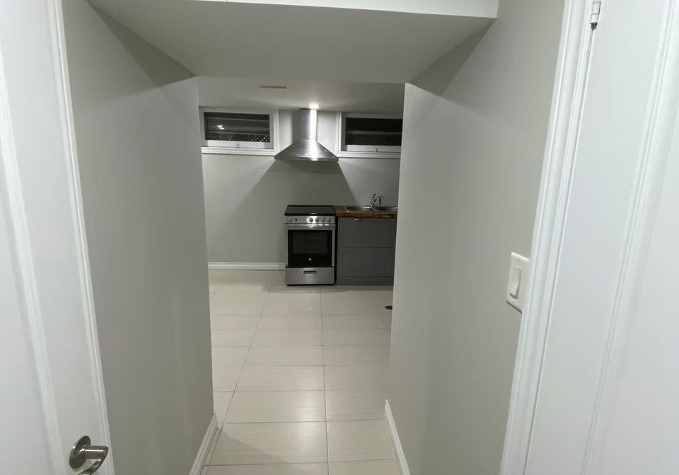 6-mid-pines-lower-road-scarborough-ontario-e13131072