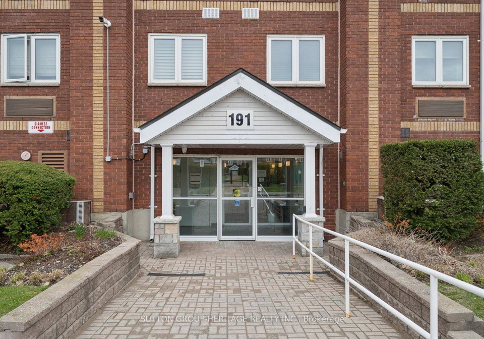 191-lake-driveway-w-ajax-ontario-e13131722