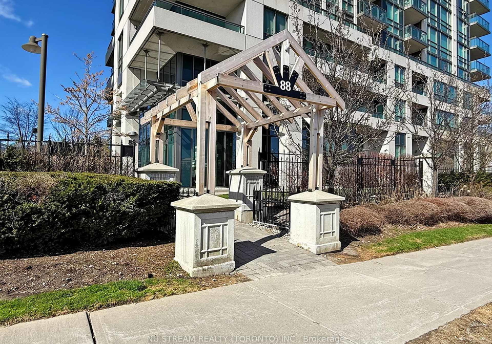 88-grangeway-avenue-scarborough-ontario-e13131726
