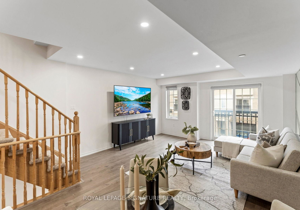 443-22-filly-path-oshawa-ontario-e13131904