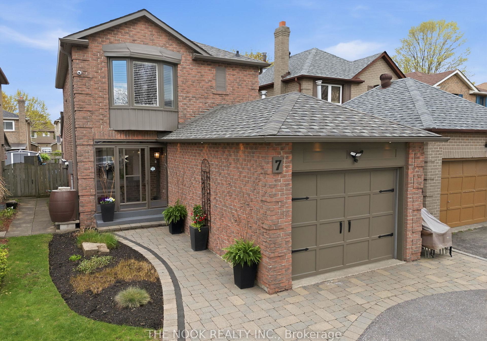 7-brocklesby-crescent-ajax-ontario-e13132728