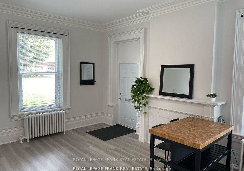 859-dundas-street-w-whitby-ontario-e13133030