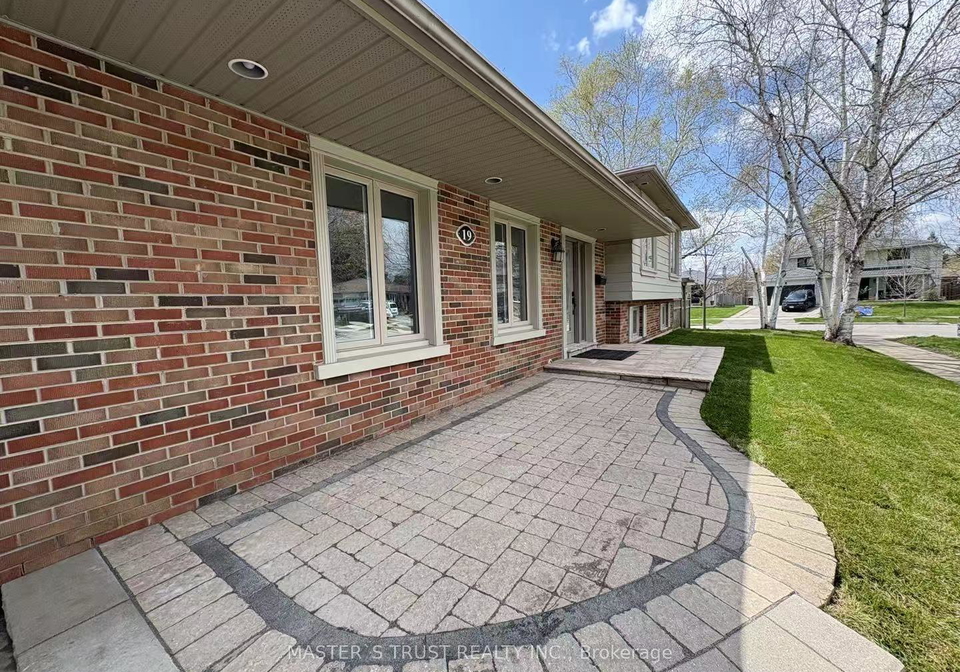 19-cockburn-drive-scarborough-ontario-e13133108