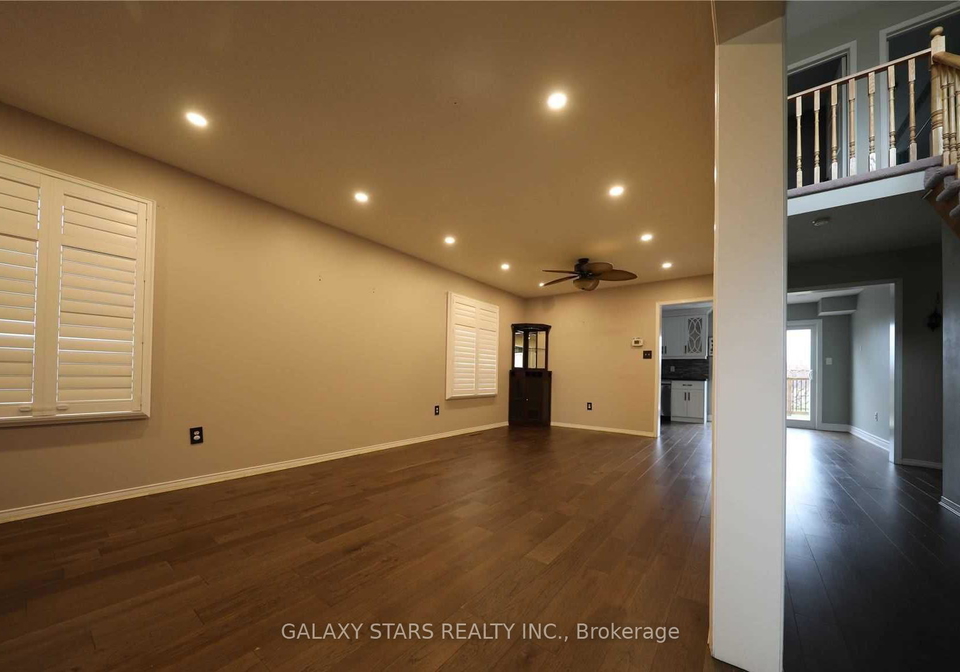 28-eric-clarke-drive-whitby-ontario-e13133256