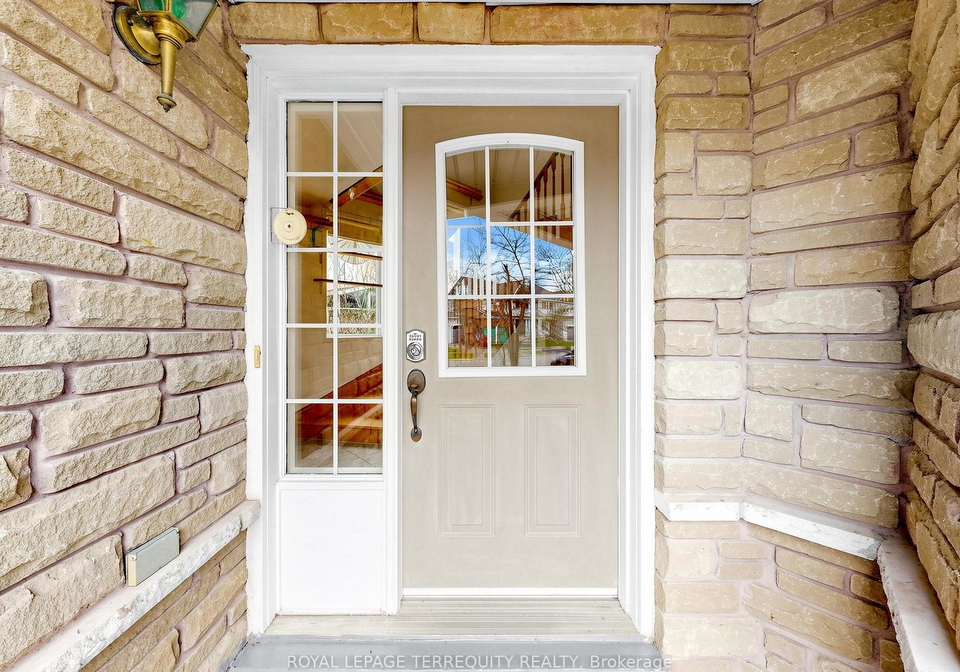 20-davey-street-ajax-ontario-e13133898