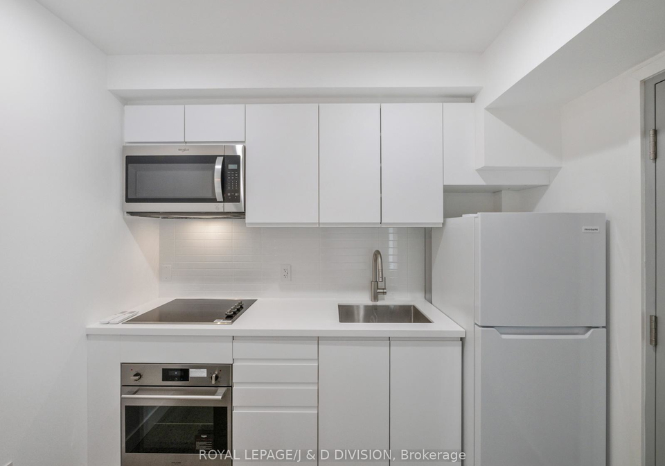 325-sammon-avenue-east-york-ontario-e13134110