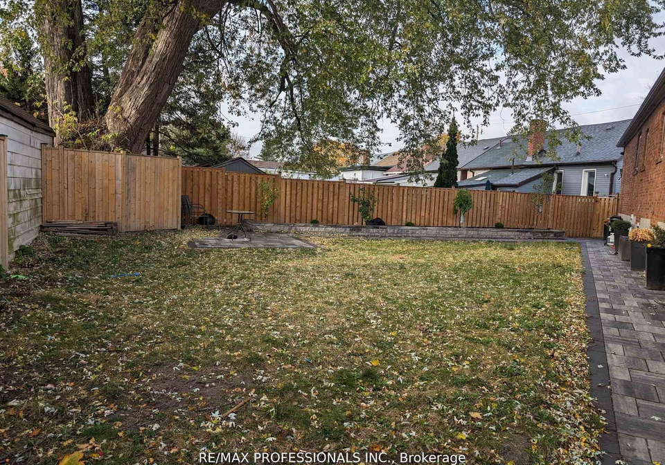 28gledhill-avenue-east-york-ontario-e13135426