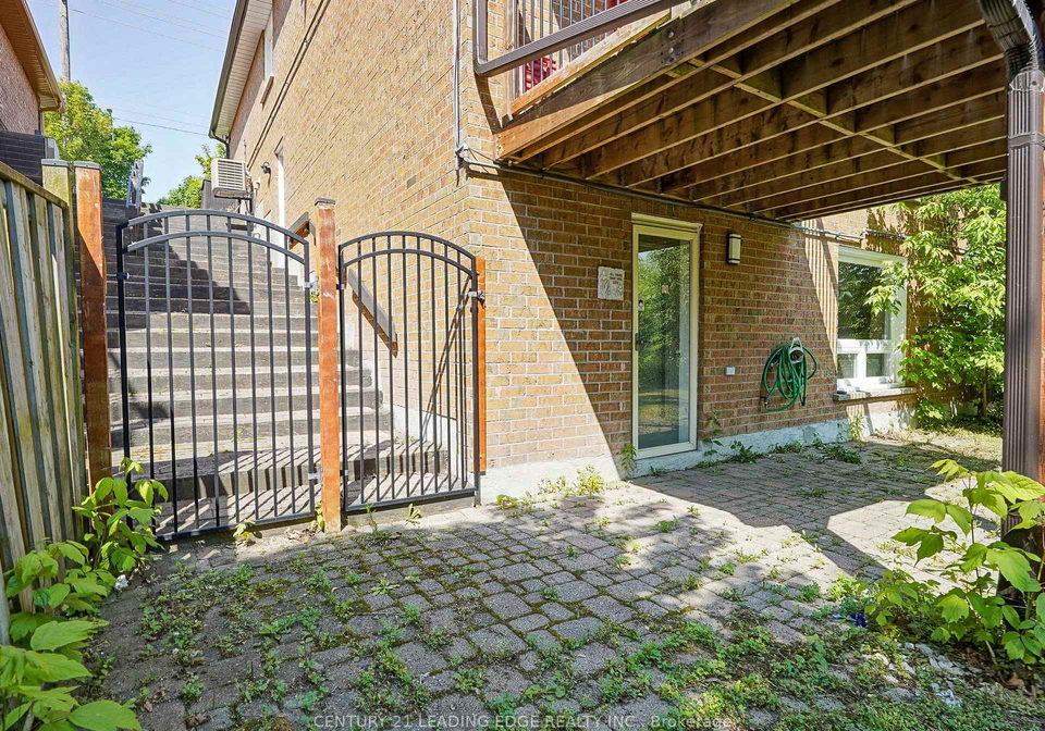 61-garden-street-whitby-ontario-e13135572