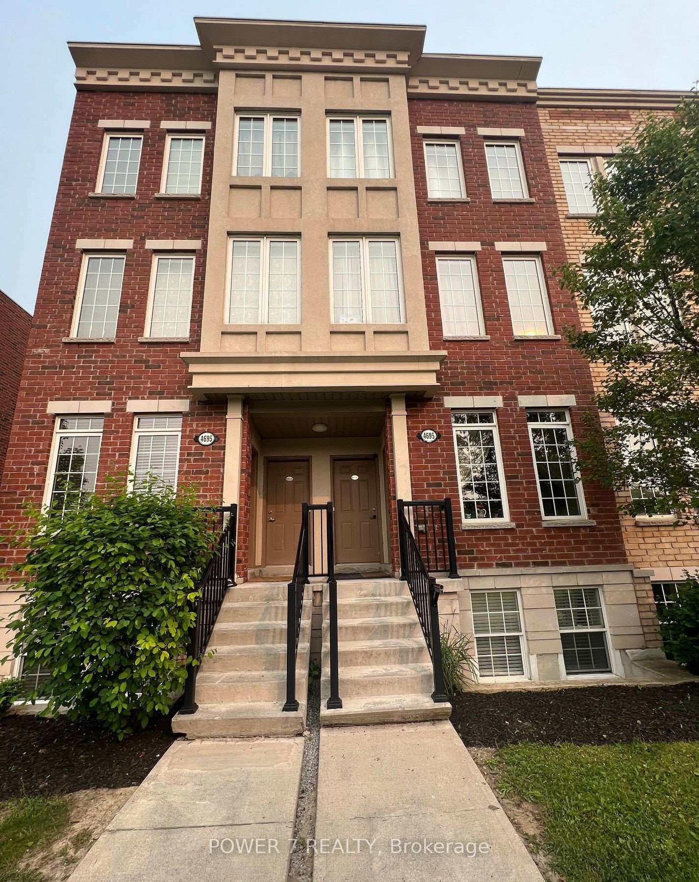 4695-kingston-road-scarborough-ontario-e13135622