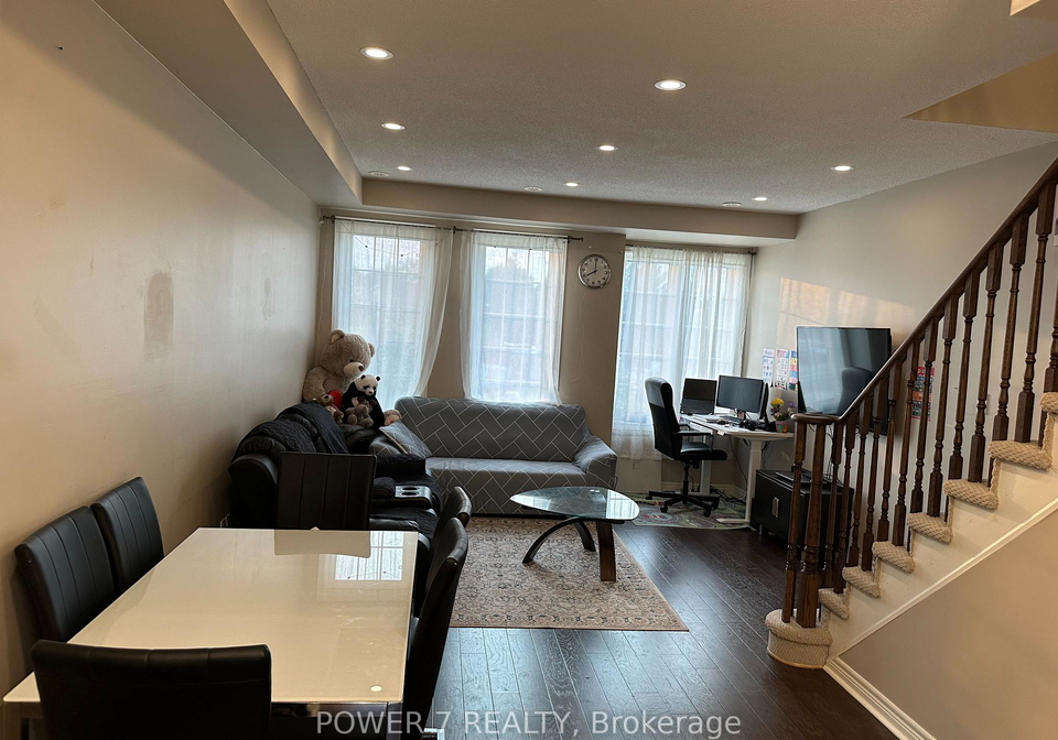 4695-kingston-road-scarborough-ontario-e13135622