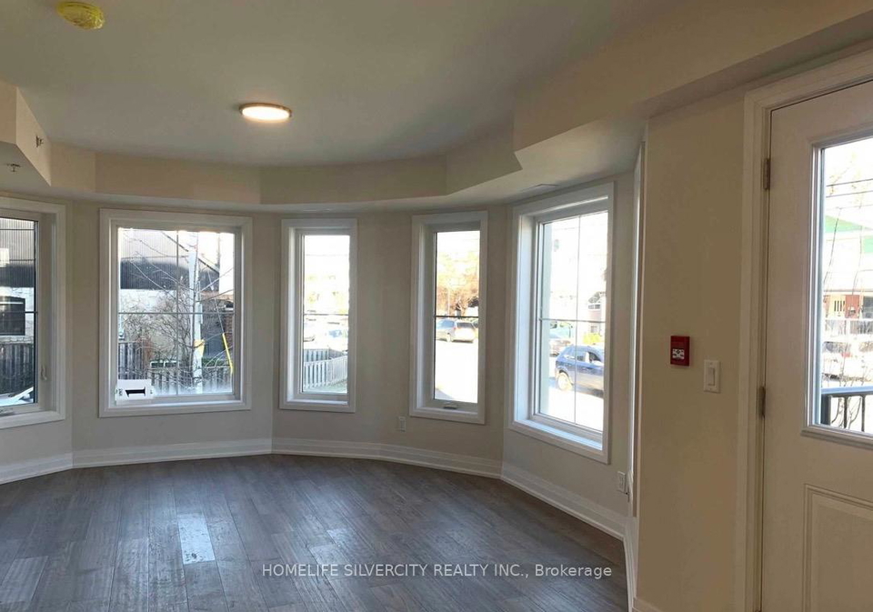 35-somers-avenue-east-york-ontario-e13135710