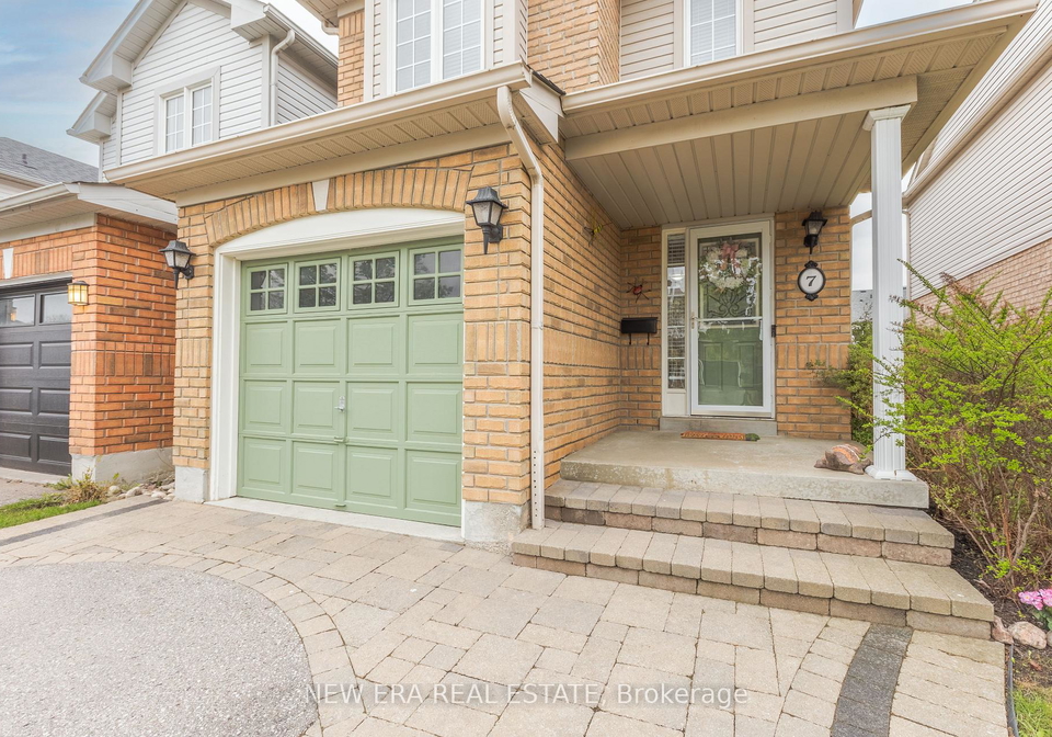 7-catkins-crescent-whitby-ontario-e13136160