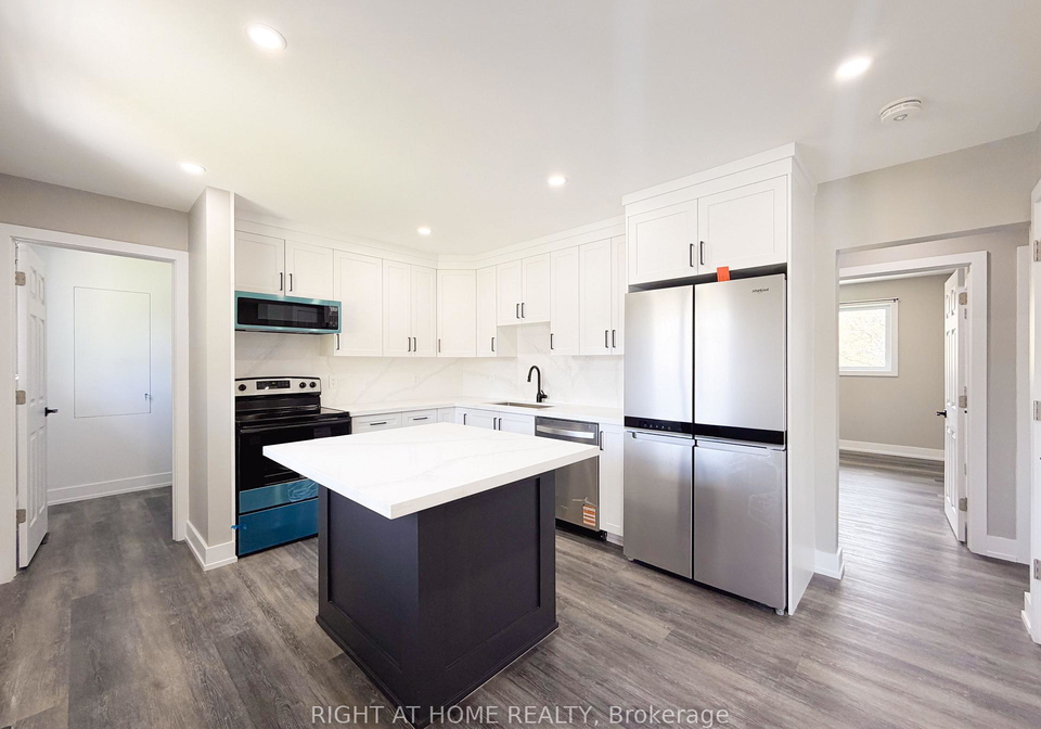 298-dover-street-oshawa-ontario-e13136436