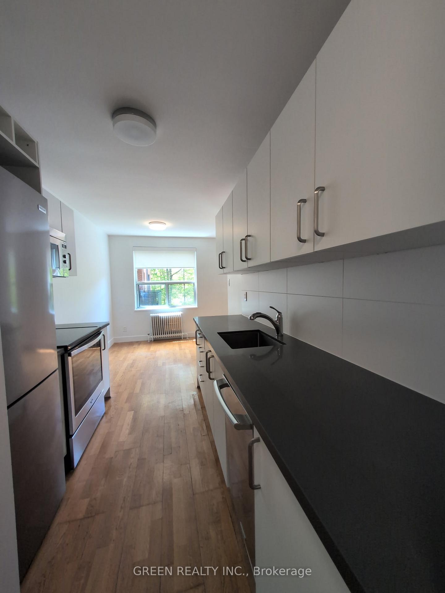 7-stag-hill-drive-east-york-ontario-e13136454
