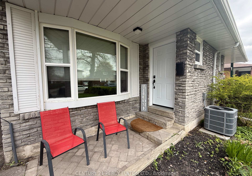 273-coventry-court-oshawa-ontario-e13136718