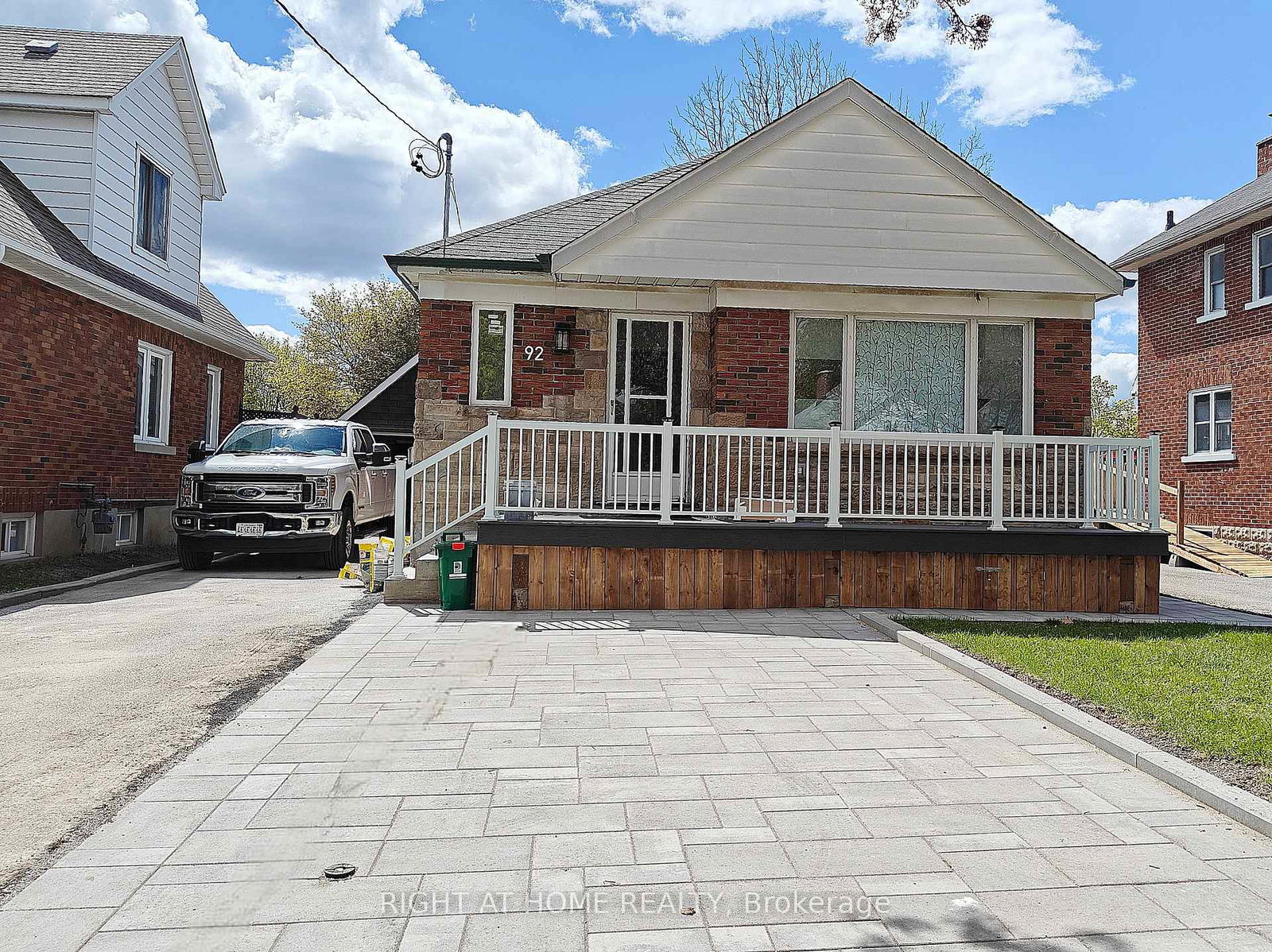 92-cadillac-avenue-s-oshawa-ontario-e13137756