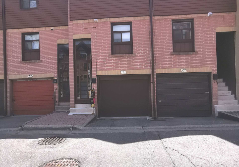 275-broadview-avenue-toronto-ontario-e13137818