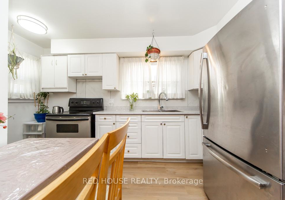 40-north-woodrow-boulevard-scarborough-ontario-e13138462