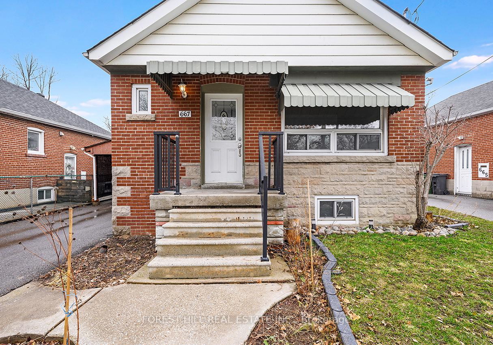 667-pharmacy-avenue-scarborough-ontario-e13138472