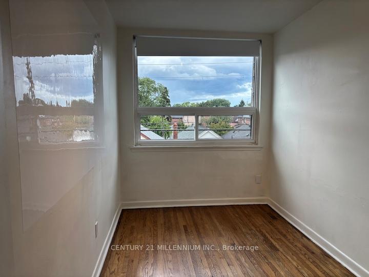 928-pape-avenue-east-york-ontario-e13138926