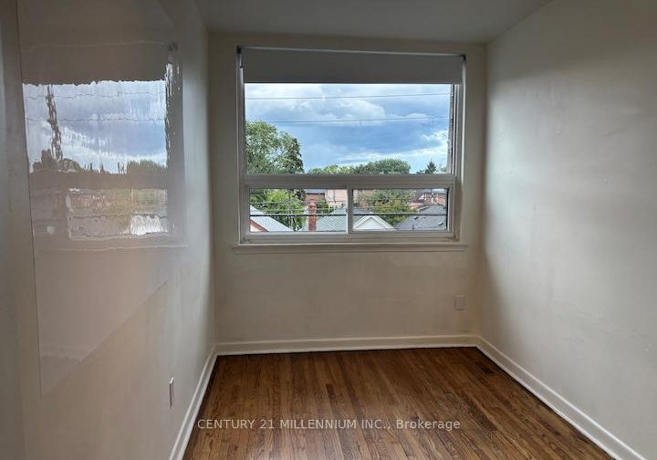 928-pape-avenue-east-york-ontario-e13138926