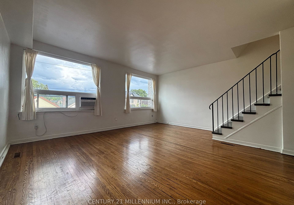 928-pape-avenue-east-york-ontario-e13138926