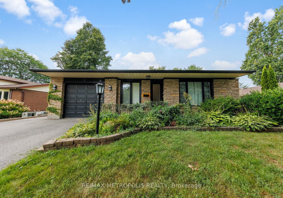 21-hills-road-ajax-ontario-e13139142
