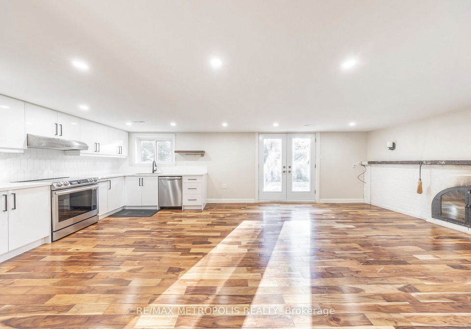 21-hills-road-ajax-ontario-e13139142