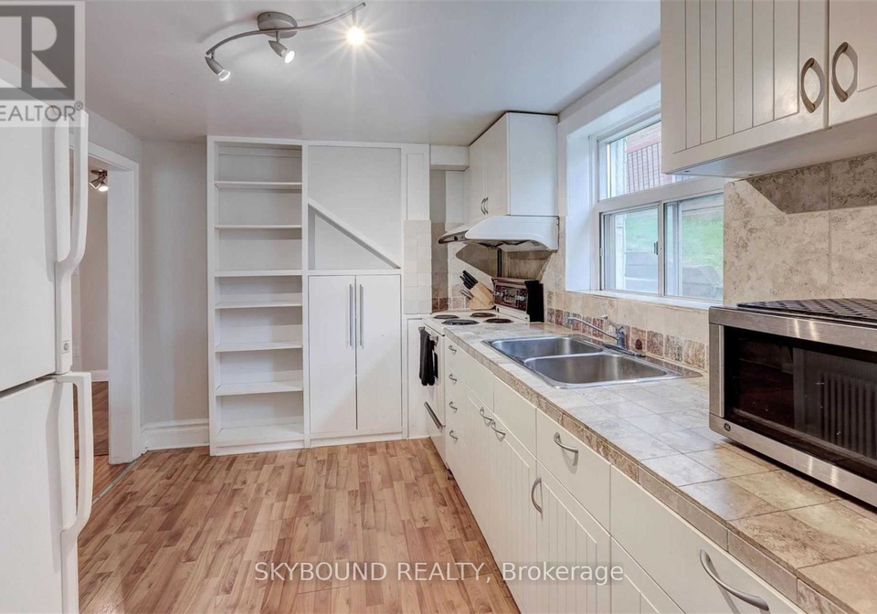 134-glenwood-crescent-east-york-ontario-e13139234