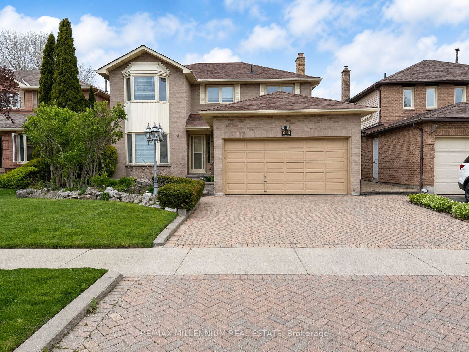 668-amaretto-avenue-pickering-ontario-e13139976
