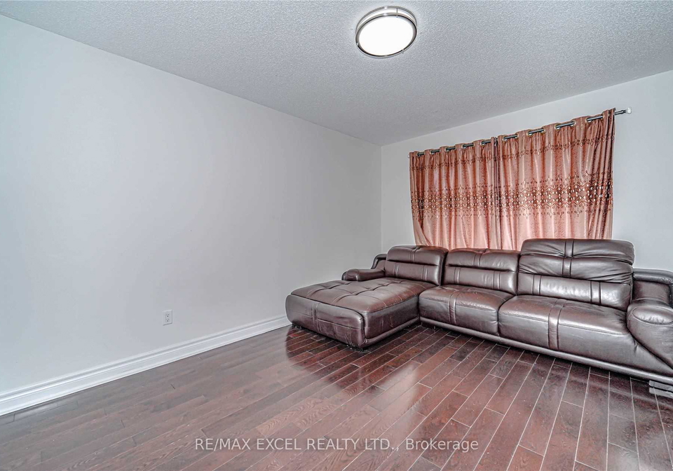 47-whiteleaf-crescent-scarborough-ontario-e13140066