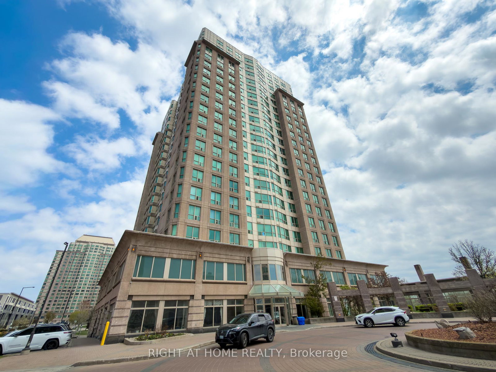 8-lee-centre-drive-scarborough-ontario-e13140634