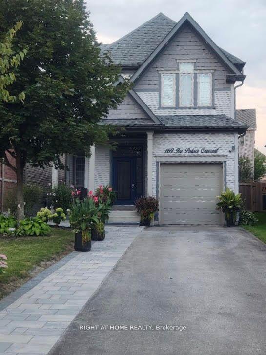 169-ice-place-oshawa-ontario-e13141004