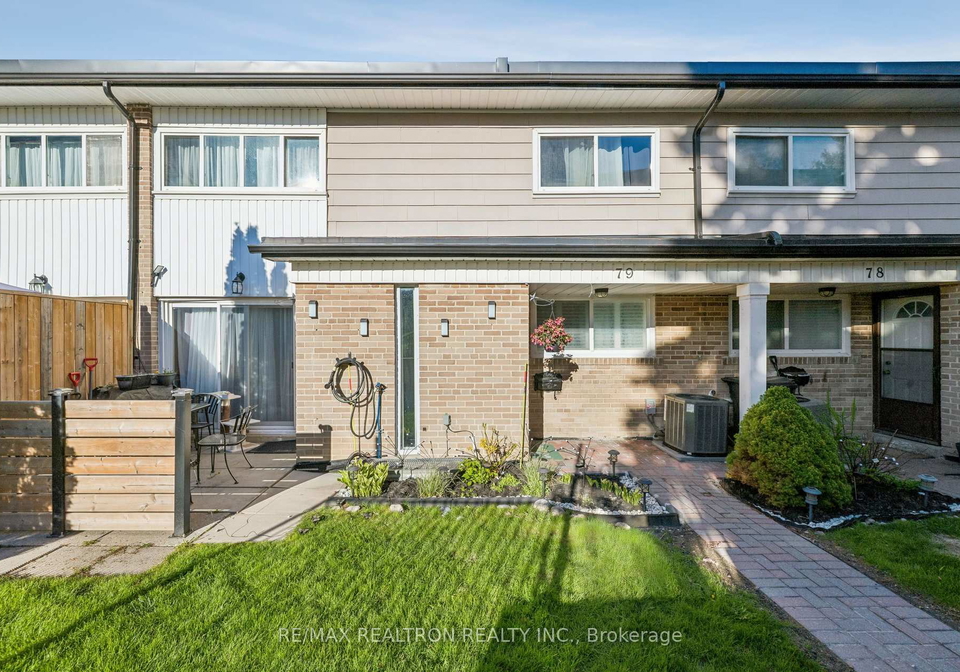 925-bayly-street-w-pickering-ontario-e13141756