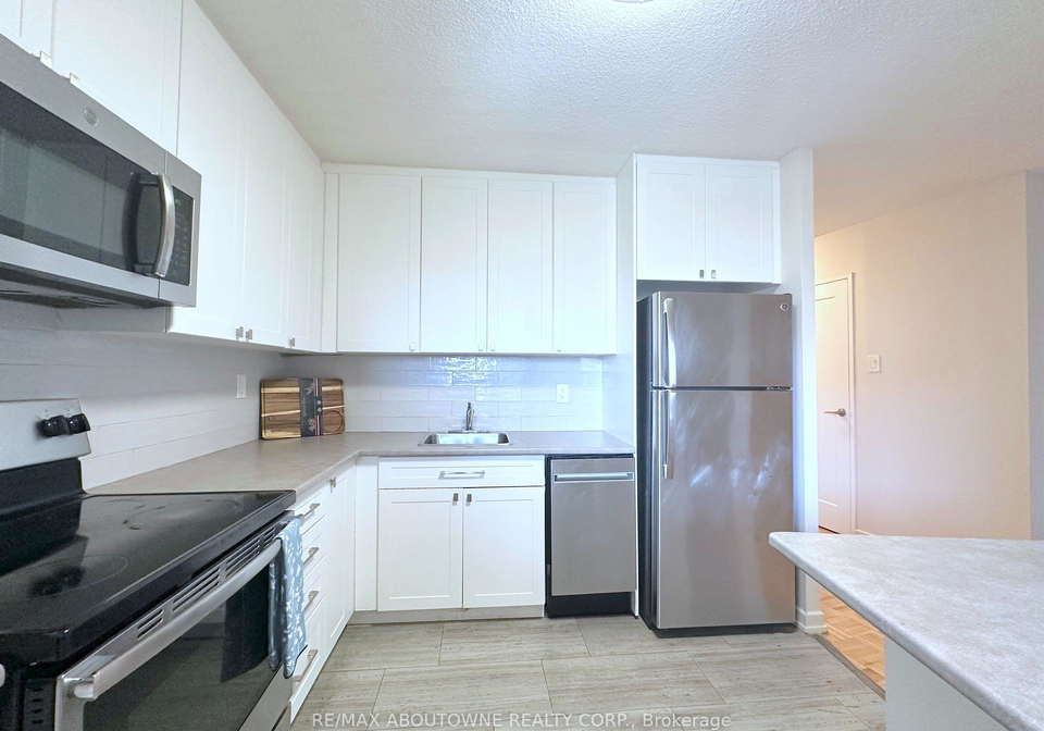30-denton-avenue-scarborough-ontario-e13142042
