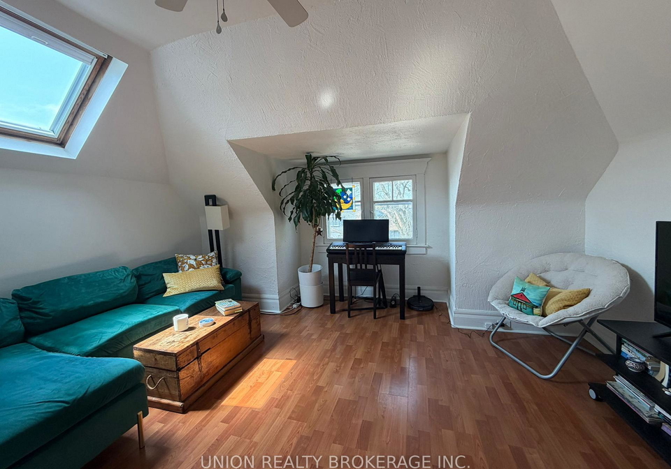 33-balsam-avenue-toronto-ontario-e13142536